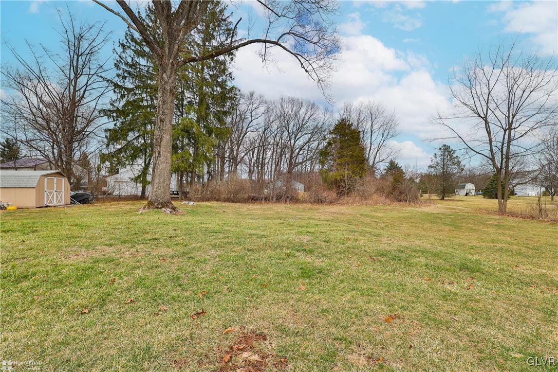 7557 Bell Gate Road Coopersburg, PA 18036 - Photo 25 of 26 Gallery Image 25