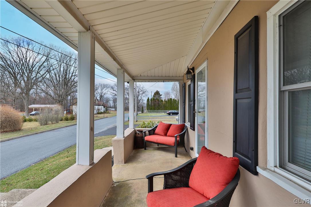 7557 Bell Gate Road Coopersburg, PA 18036 - Photo 3 of 26 Gallery Image 3