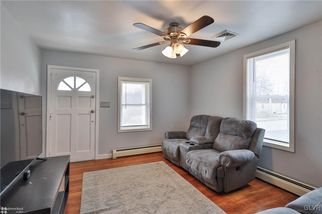 7557 Bell Gate Road Coopersburg, PA 18036 - Photo 5 of 26 Gallery Image 5