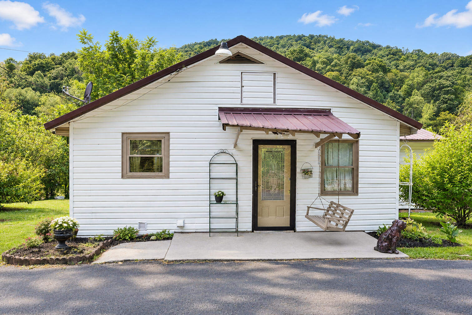 24 Halls Road Pineville, KY 40977 - Photo 1 of 1 Hall rd