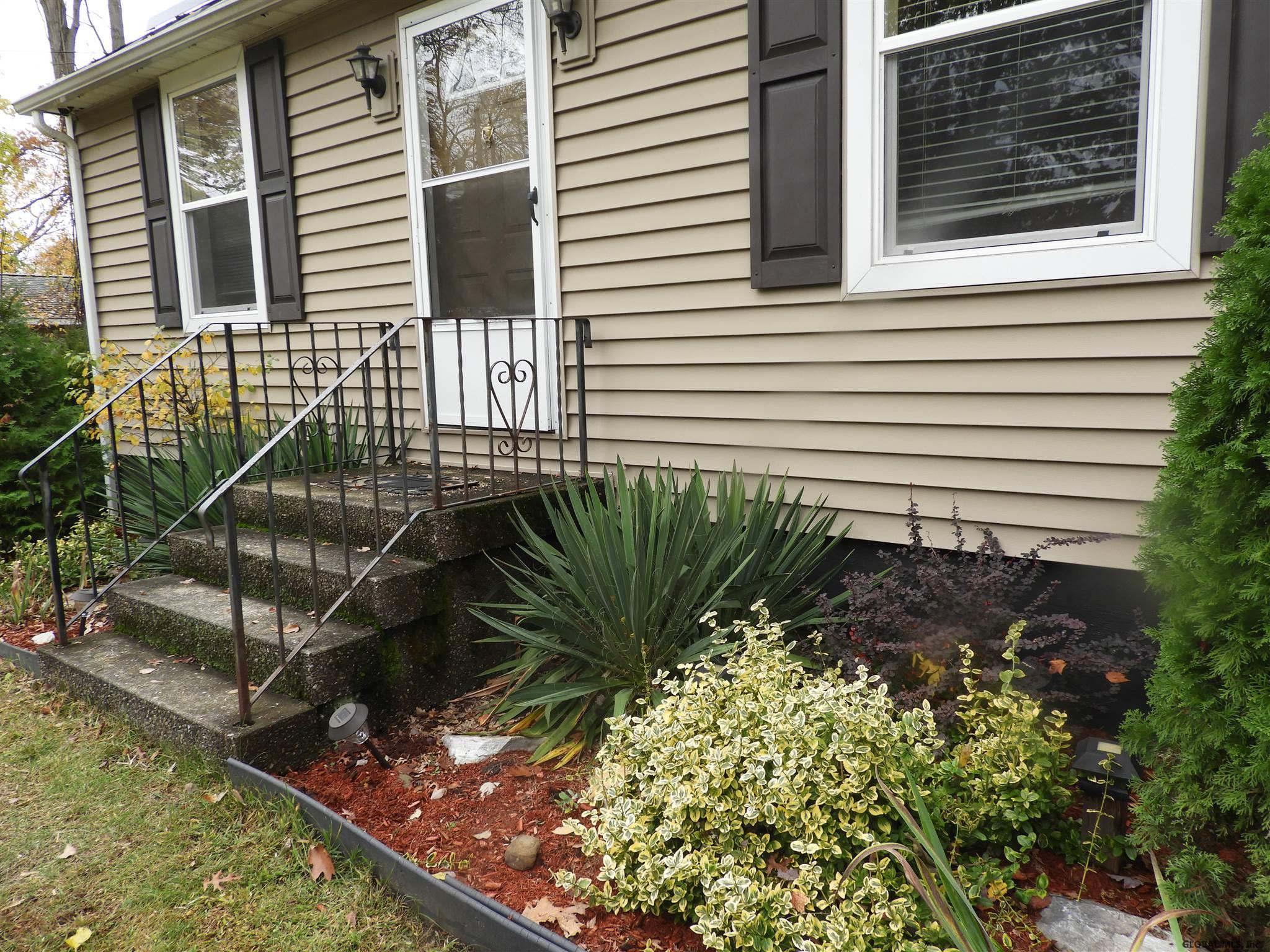 112 Vly Road Colonie, NY 12205 - Photo 14 of 35 Photo 15