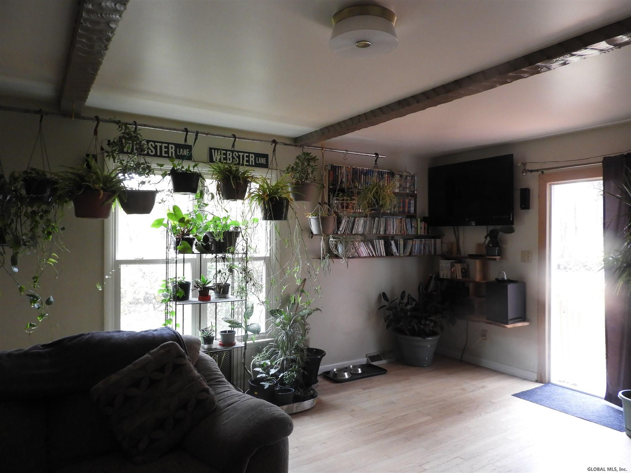 112 Vly Road Colonie, NY 12205 - Photo 30 of 35 Photo 36