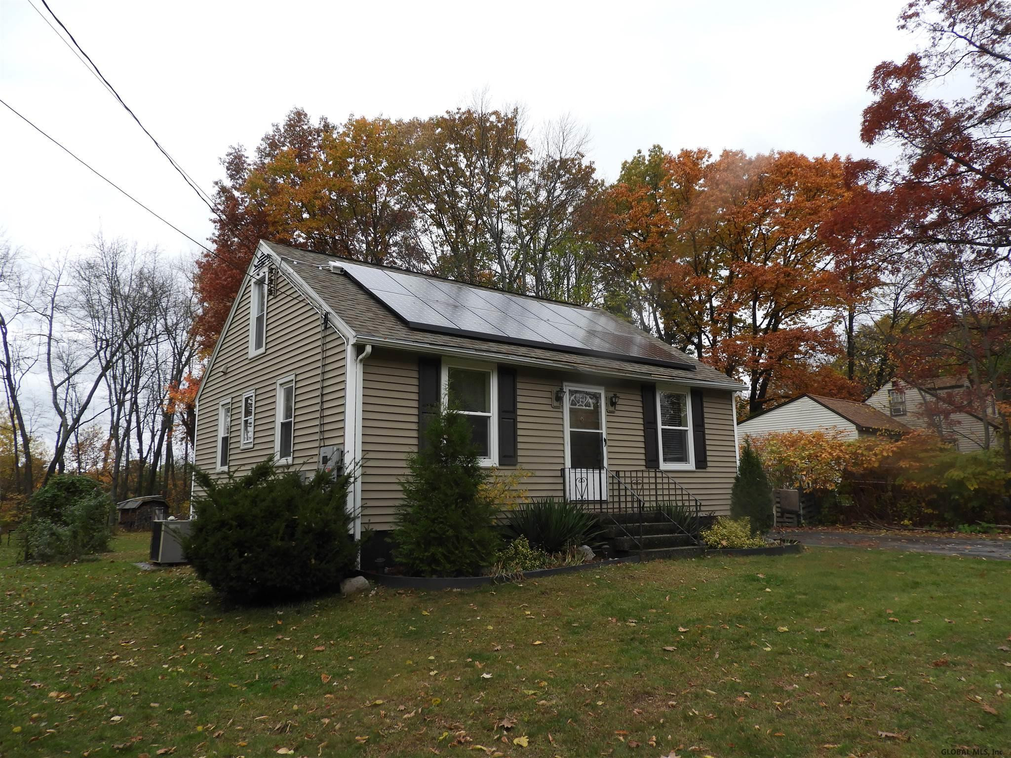 112 Vly Road Colonie, NY 12205 - Photo 4 of 35 Photo 4