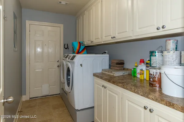 $264,900 | 364 Kings Ridge Circle, Brandon, MS 39047