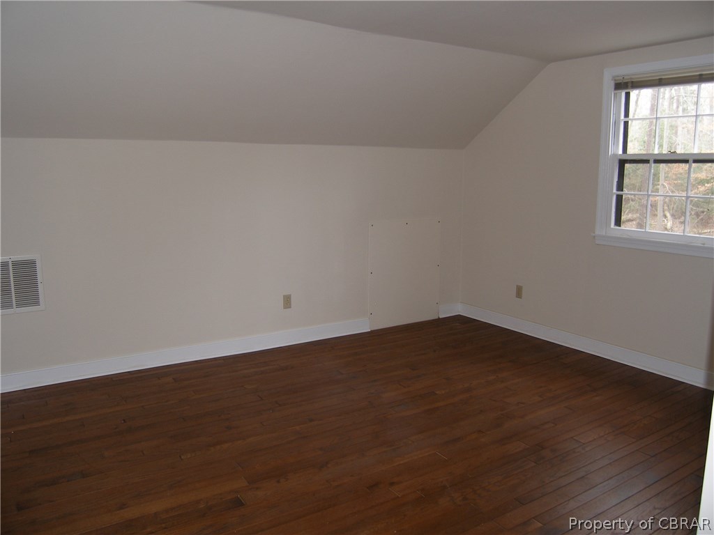 1950 Laurel Point Road Lancaster, VA 22503 - Photo 24 of 39 2nd Guest Room - Second Level.