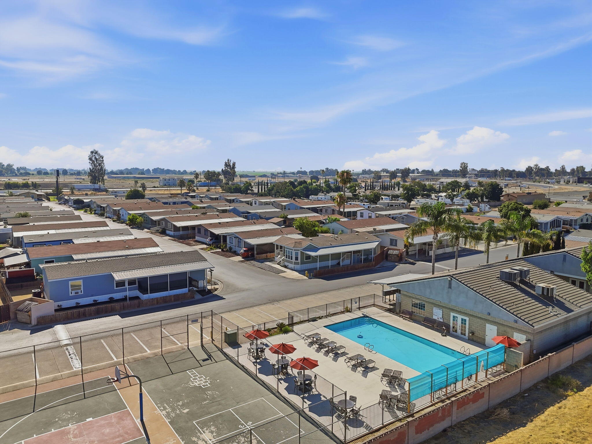 900 East Rankin Road, Unit 142 Tulare, CA 93274 - Photo 32 of 34 35-Drone002