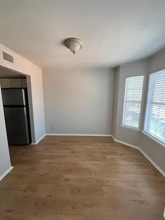 $250,000 | 600 Bagby Avenue, Unit 1E, Waco, TX 76706