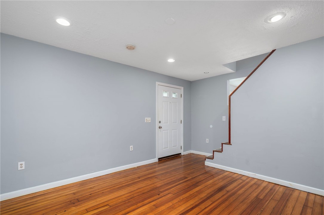 15 Forrest Street Warwick, RI 02889 - Photo 25 of 36 Gallery Image 25