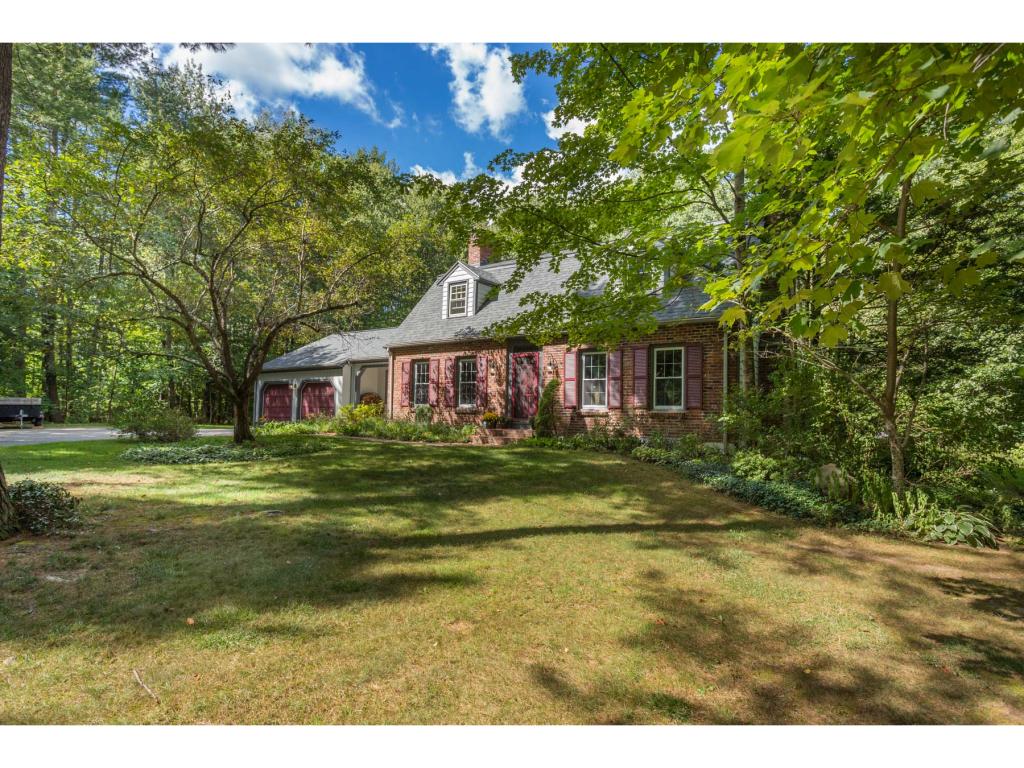 11 Runawit Road Exeter, NH 03833 - Photo 3 of 36