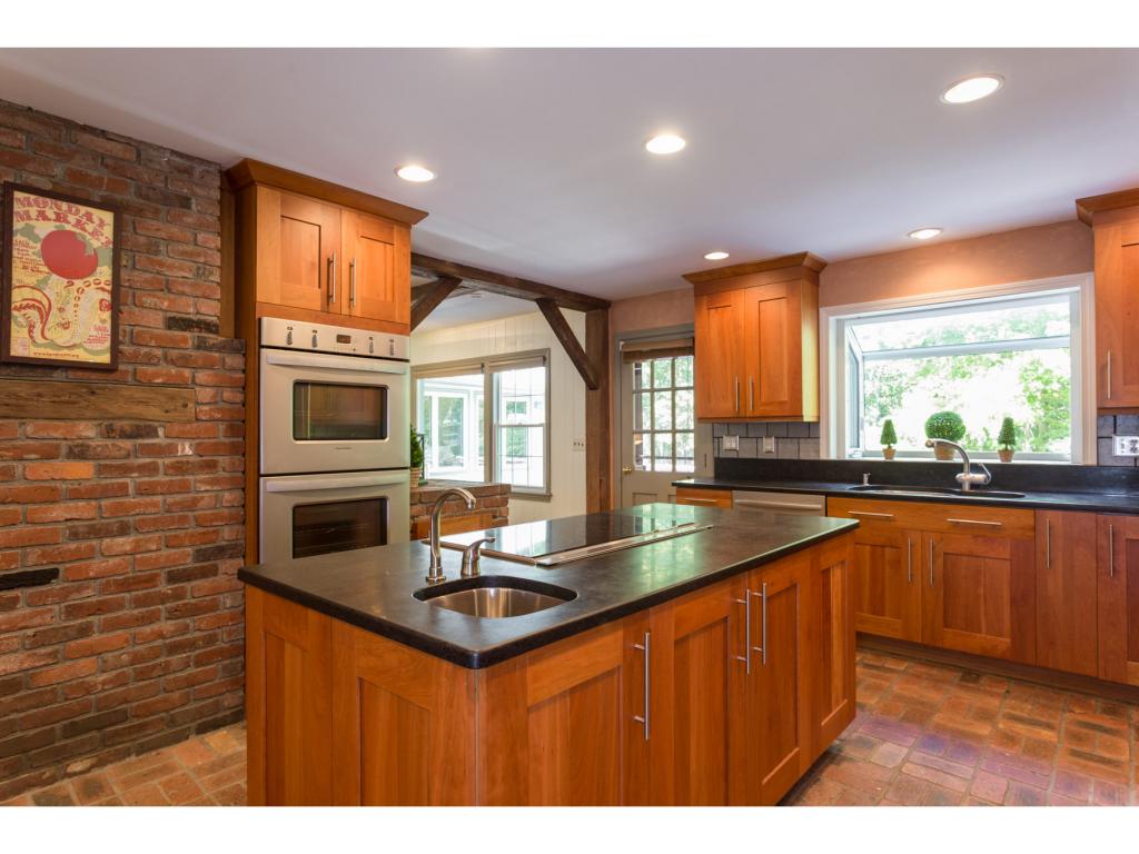 11 Runawit Road Exeter, NH 03833 - Photo 10 of 36