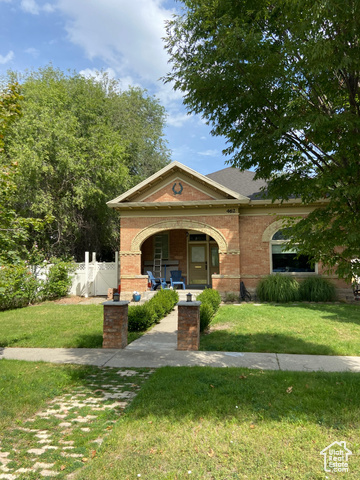 482 West 200 South Provo, UT 84601 - Photo 6 of 7 Neighbor to right