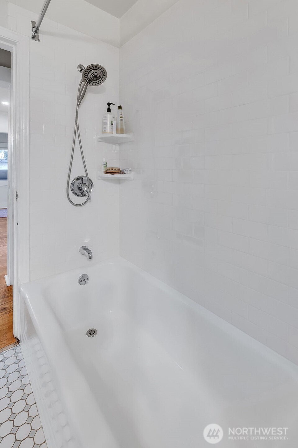 2726 50th Avenue Southwest Seattle, WA 98116 - Photo 32 of 40 a bathroom with a bath tub