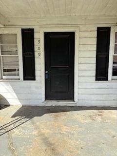 309 Crest Drive Calhoun, GA 30701 - Photo 3 of 23 a view of front door