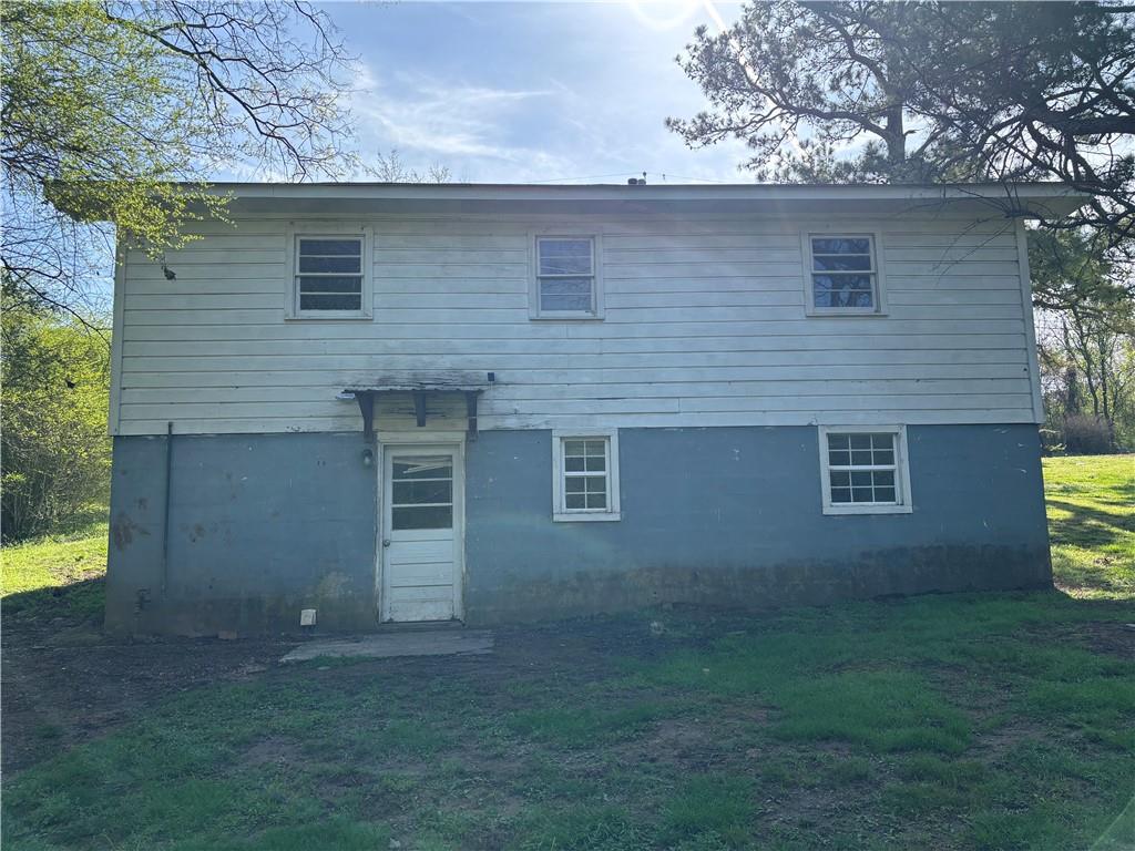 309 Crest Drive Calhoun, GA 30701 - Photo 4 of 23