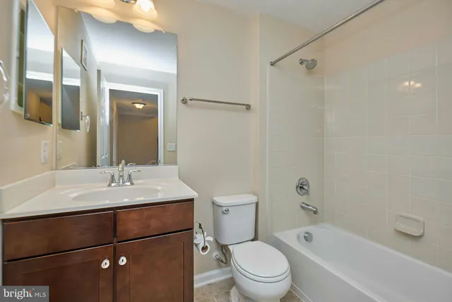 $539,990 | 25234 Orchard View Terrace, Chantilly, VA 20152