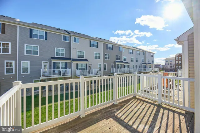 $539,990 | 25234 Orchard View Terrace, Chantilly, VA 20152