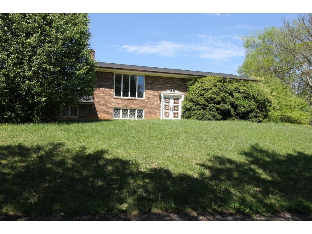 118 Chadwick Road Johnson City, TN 37615 - Photo 1 of 6 Photo 1