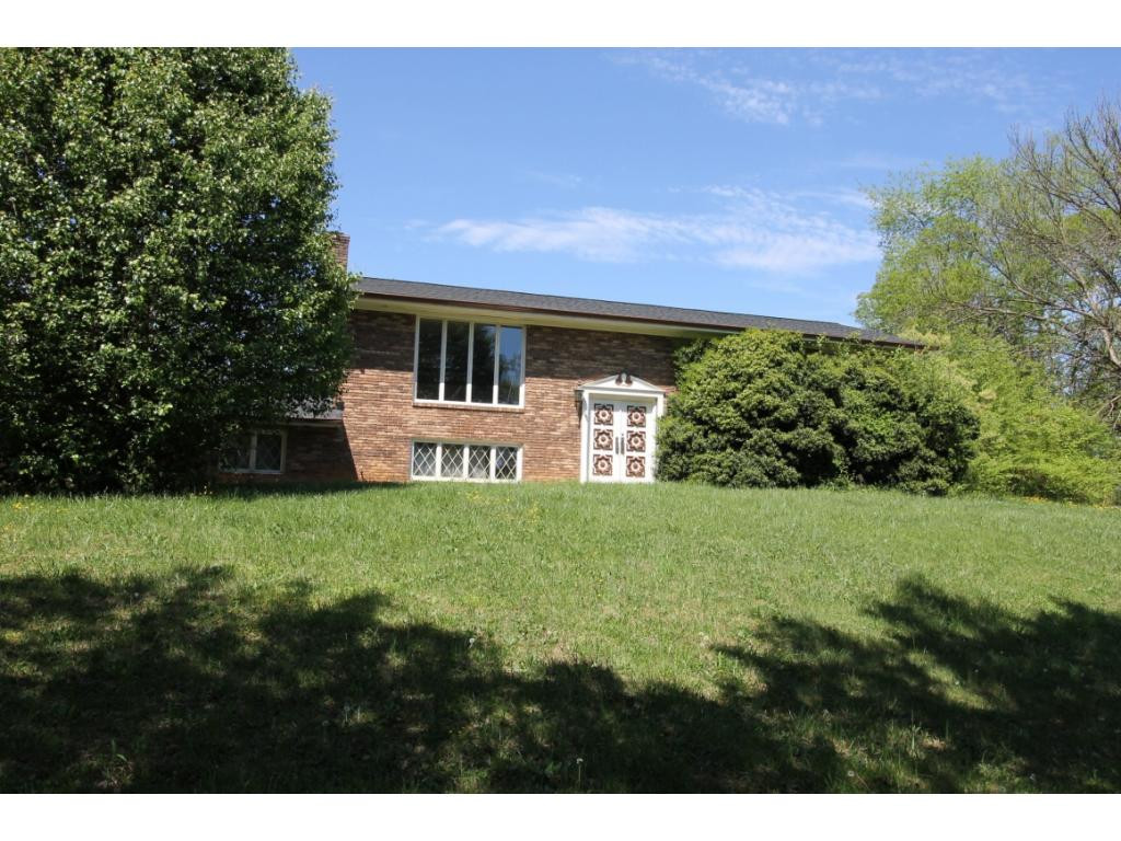 118 Chadwick Road Johnson City, TN 37615 - Photo 2 of 6 Photo 2