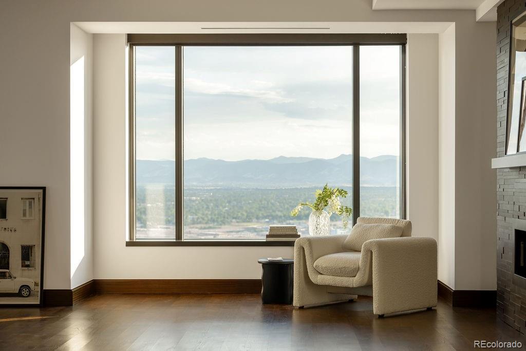 1133 14th Street, Unit 3700 Denver, CO 80202 - Photo 21 of 48 a living room with couch and a window