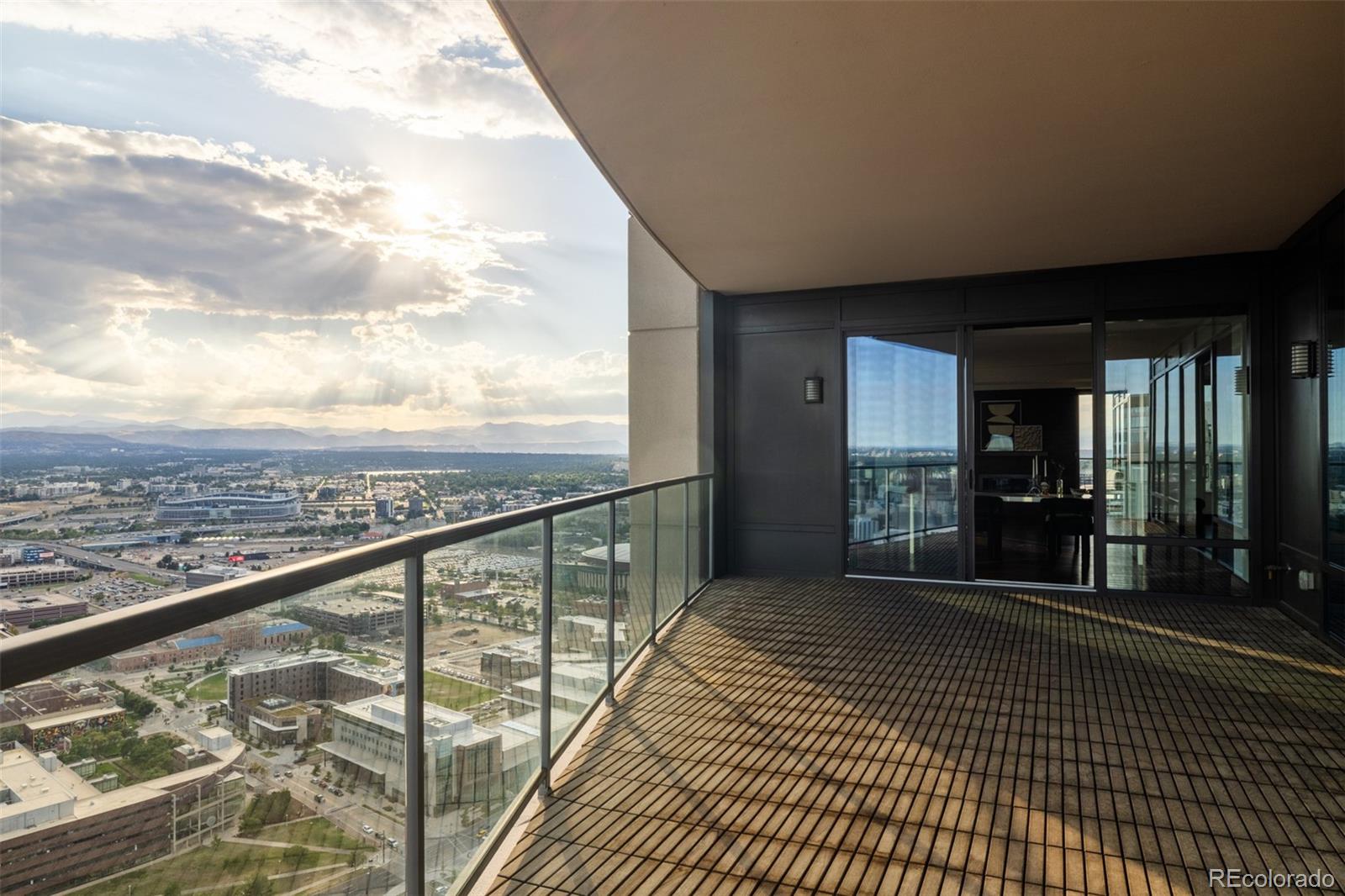 1133 14th Street, Unit 3700 Denver, CO 80202 - Photo 33 of 48 a view of a balcony