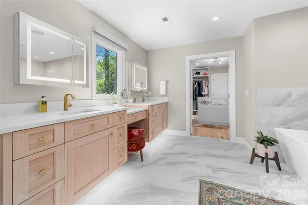 $899,999 | 206 Vauxhall Drive, Shelby, NC 28150