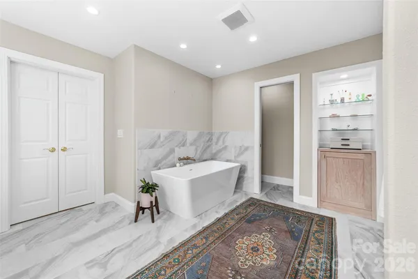 $899,999 | 206 Vauxhall Drive, Shelby, NC 28150