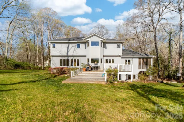 $899,999 | 206 Vauxhall Drive, Shelby, NC 28150