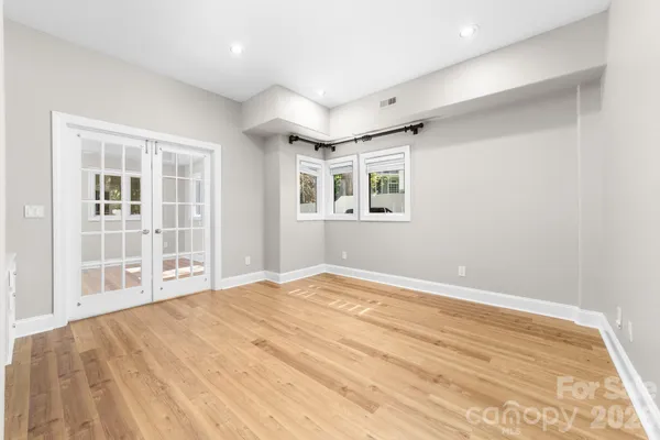 $899,999 | 206 Vauxhall Drive, Shelby, NC 28150