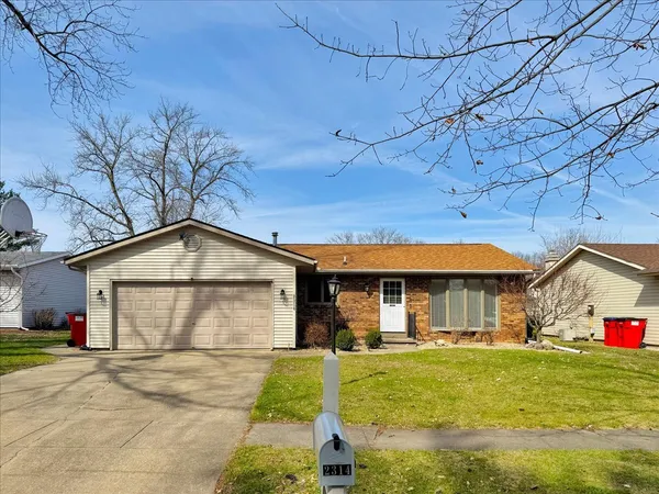 $319,900 | 2314 Aspen Drive, Champaign, IL 61821