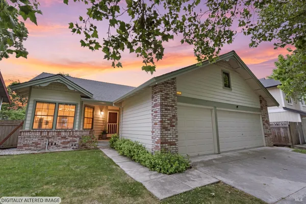 $850,000 | 8 Starling Drive, Petaluma, CA 94954