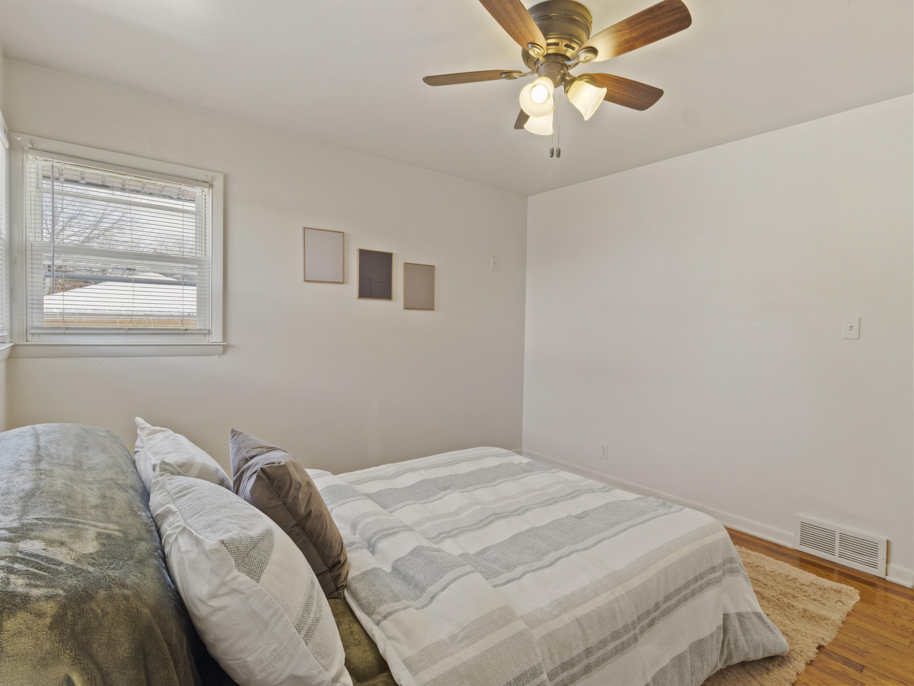 4556 North 71st Street Milwaukee, WI 53218 - Photo 19 of 28 IMG_1215