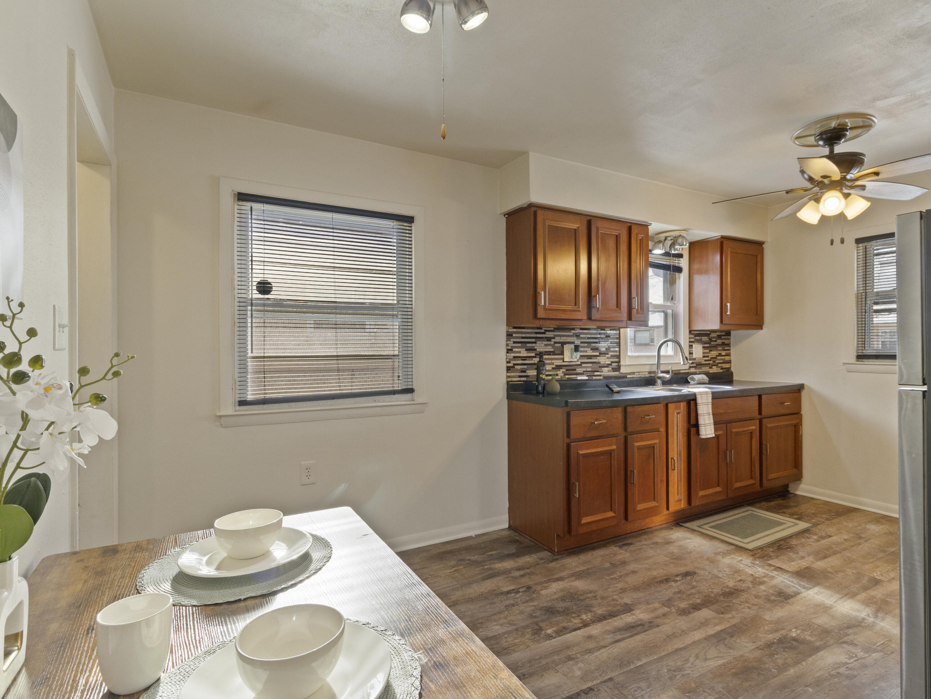 4556 North 71st Street Milwaukee, WI 53218 - Photo 10 of 28 IMG_1230