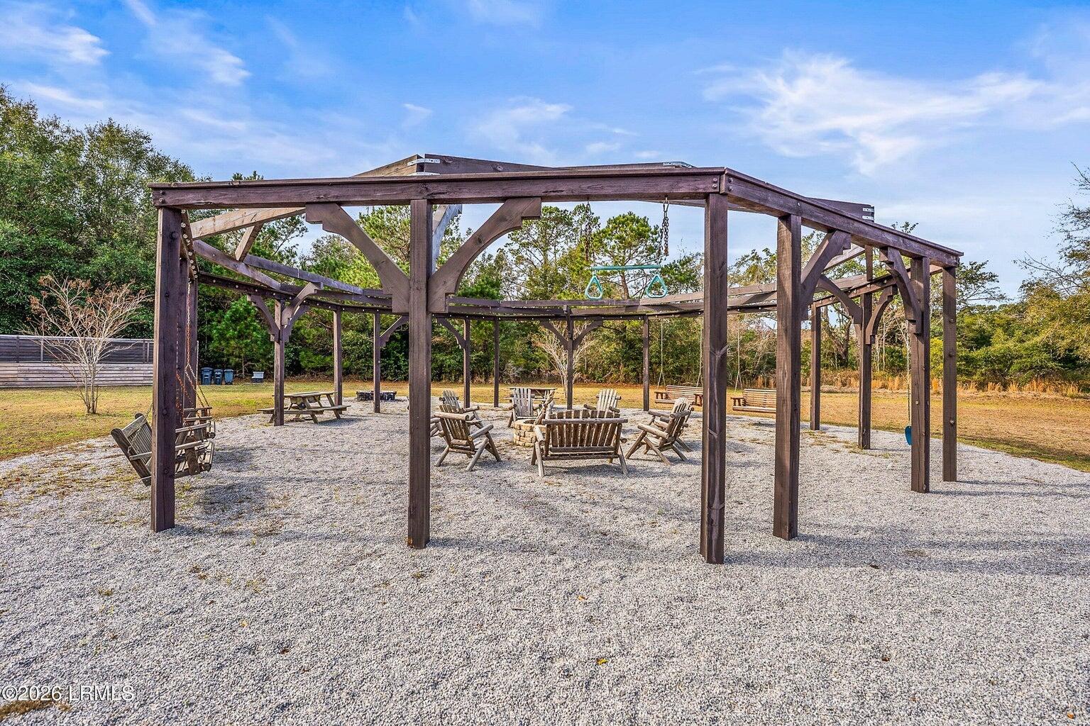 70 Nathan Pope Road St. Helena Island, SC 29920 - Photo 5 of 71 20260114183332728685000000-o