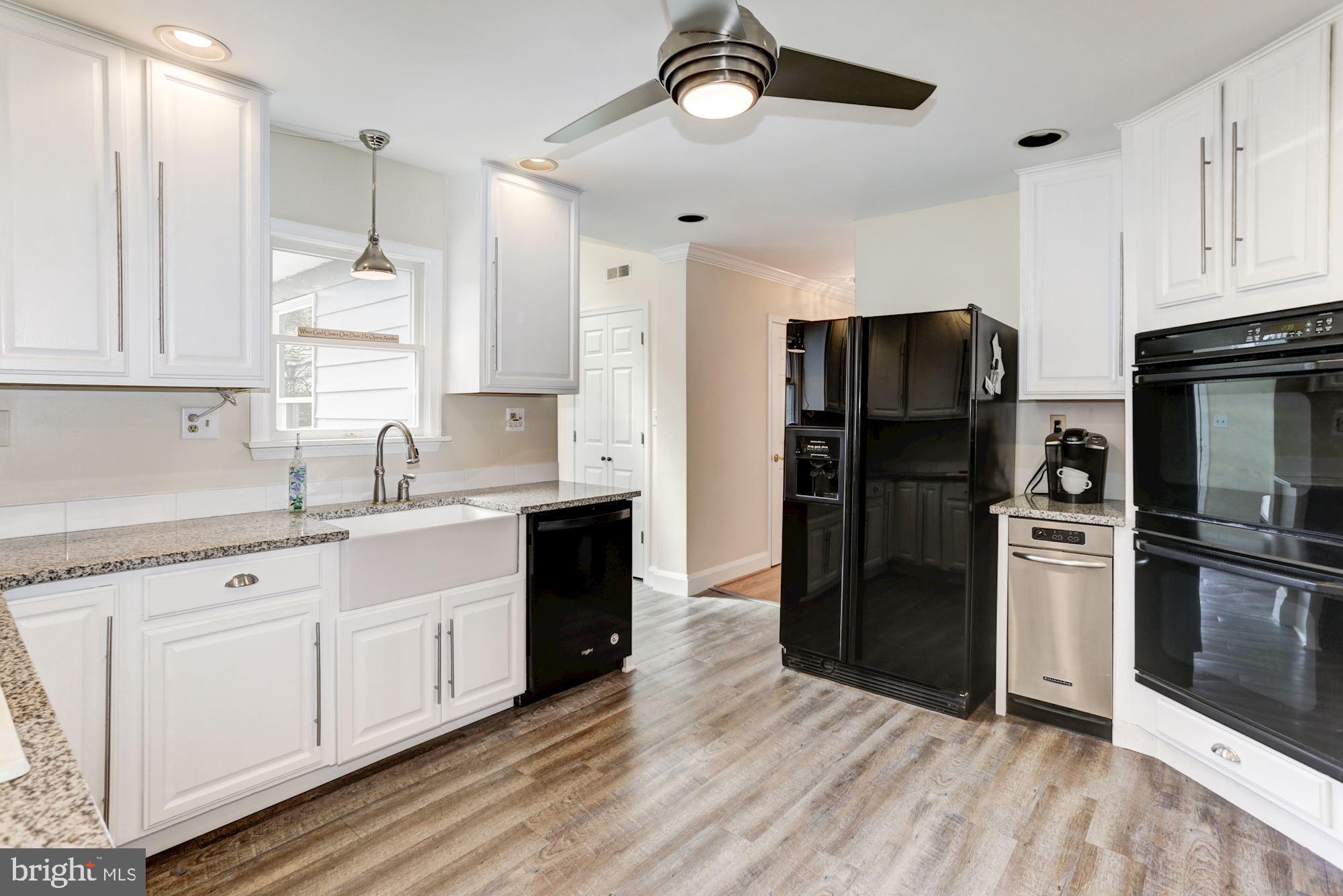 13612 Poplar Hill Road Phoenix, MD 21131 - Photo 15 of 31 Kitchen