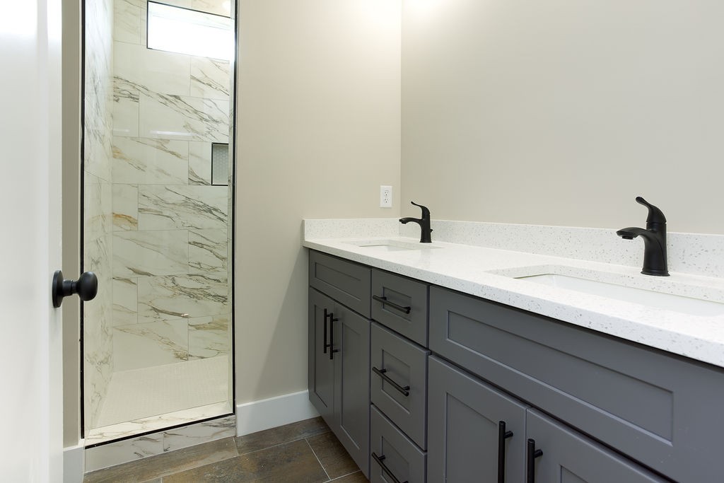 807 Oconner Smithville, TN 37166 - Photo 12 of 33 a bathroom with a sink and a mirror