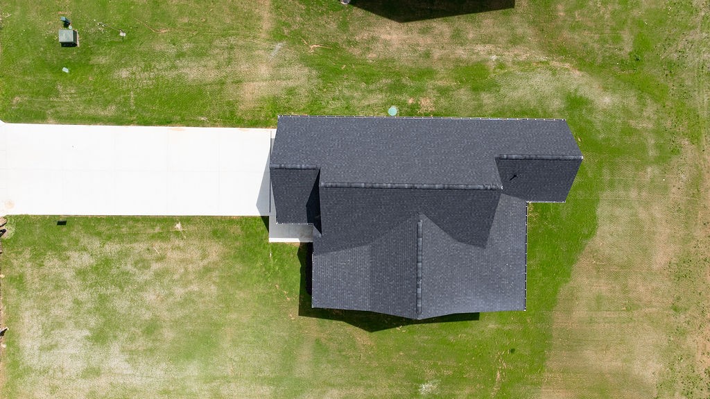 807 Oconner Smithville, TN 37166 - Photo 33 of 33 an aerial view of residential house with an outdoor space