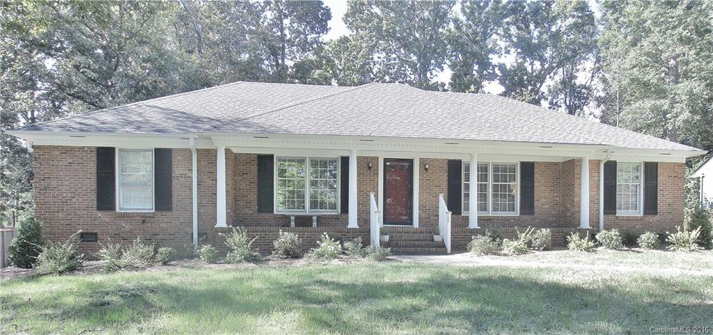 5800 Gate Post Road Charlotte, NC 28211 - Photo 2 of 13 Gallery Image 2