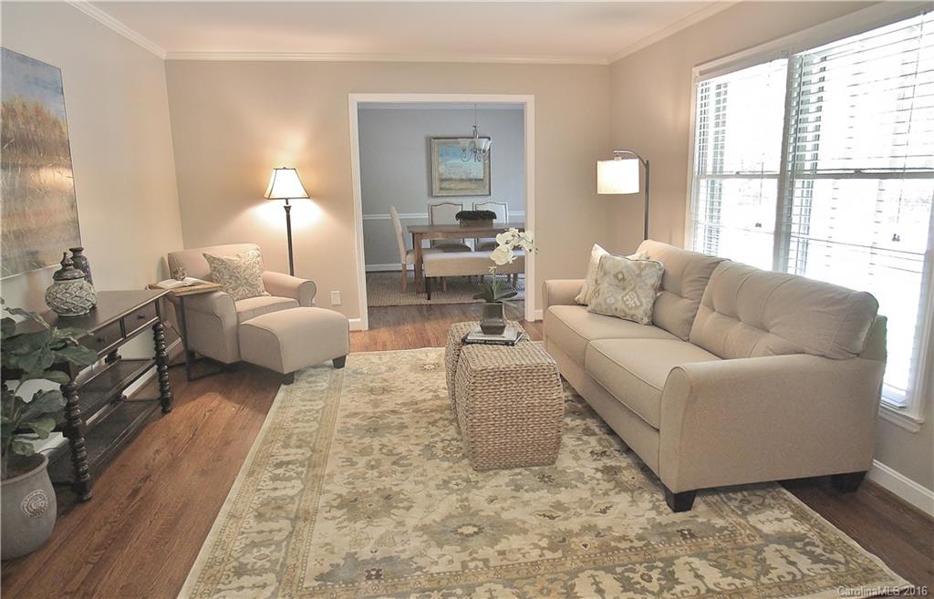5800 Gate Post Road Charlotte, NC 28211 - Photo 3 of 13 Gallery Image 3