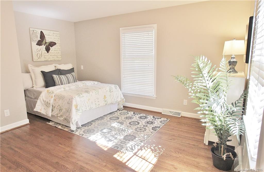 5800 Gate Post Road Charlotte, NC 28211 - Photo 10 of 13 Gallery Image 10