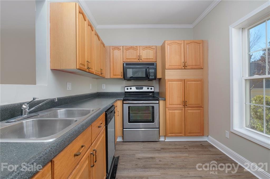 7015 Walnut Ridge Court Charlotte, NC 28273 - Photo 2 of 16 Gallery Image 2