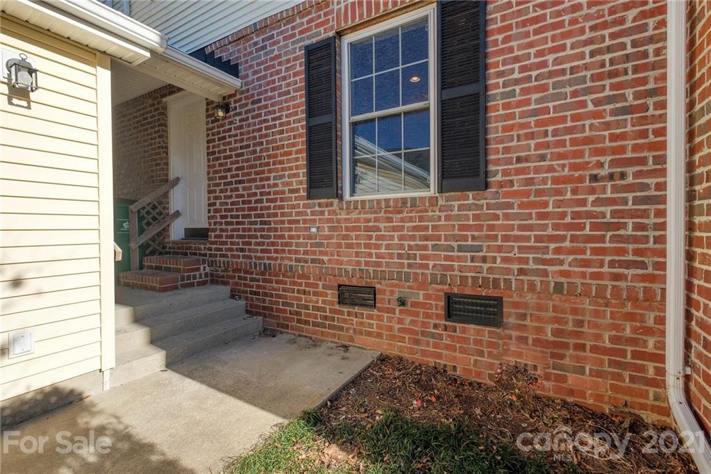 7015 Walnut Ridge Court Charlotte, NC 28273 - Photo 8 of 16 Gallery Image 8