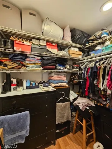 $2,250 | 100 Luttgen Place, Unit B1, Linden, NJ 07036