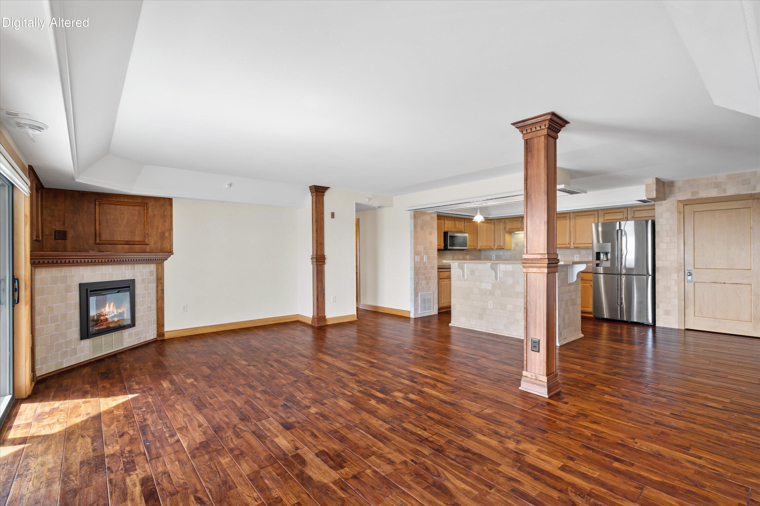 415 Lake Street, Unit 701 Port Washington, WI 53074 - Photo 8 of 28 Great Room