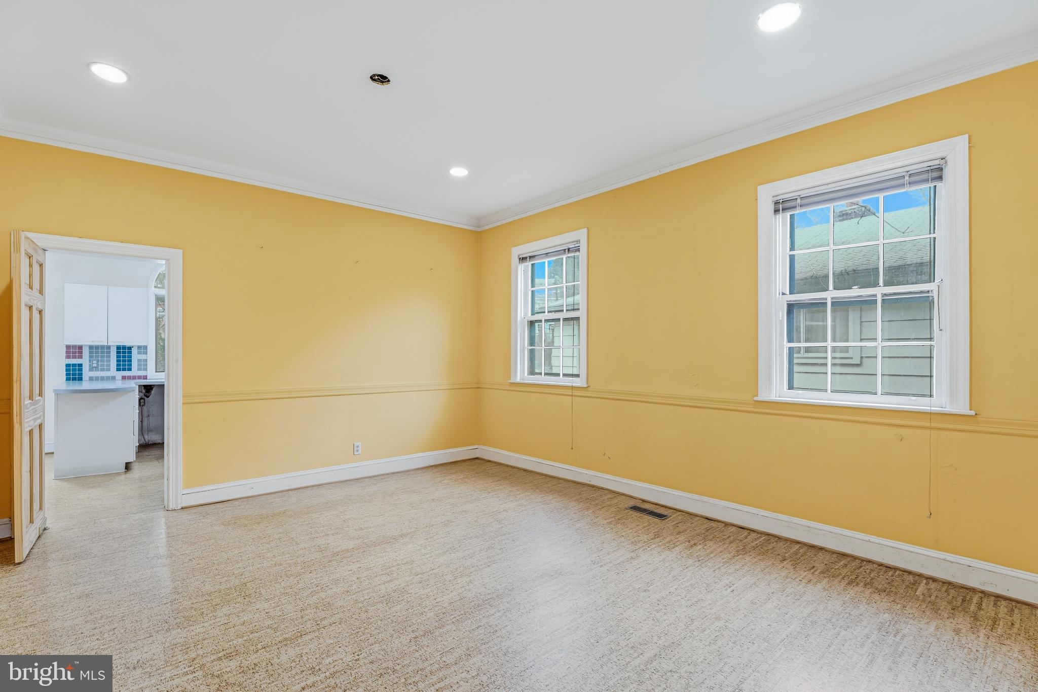 2205 Arden Road Baltimore, MD 21209 - Photo 12 of 30 Dining Room