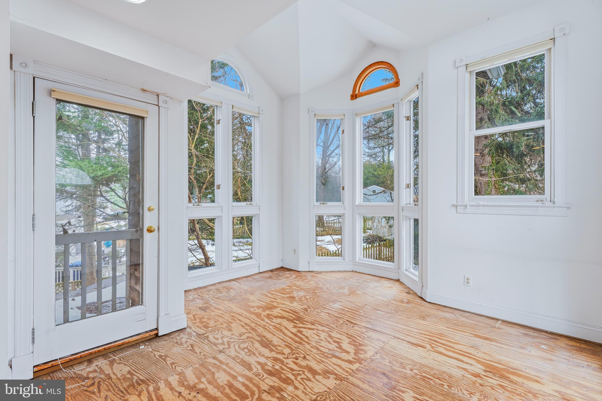 2205 Arden Road Baltimore, MD 21209 - Photo 18 of 30 Perfect Studio Space