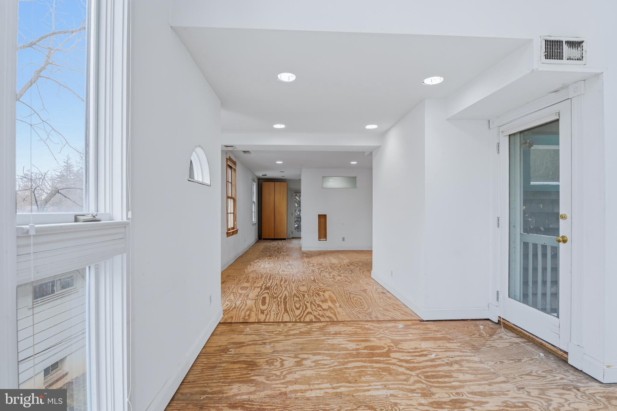 2205 Arden Road Baltimore, MD 21209 - Photo 19 of 30 Primary Suite