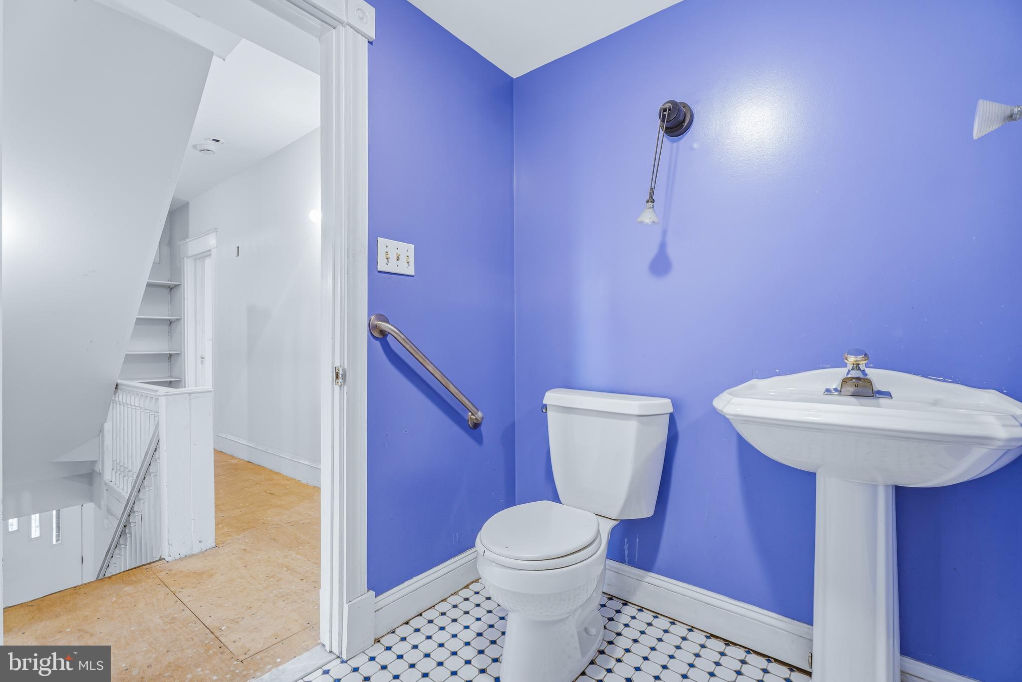 2205 Arden Road Baltimore, MD 21209 - Photo 24 of 30 Full Bath