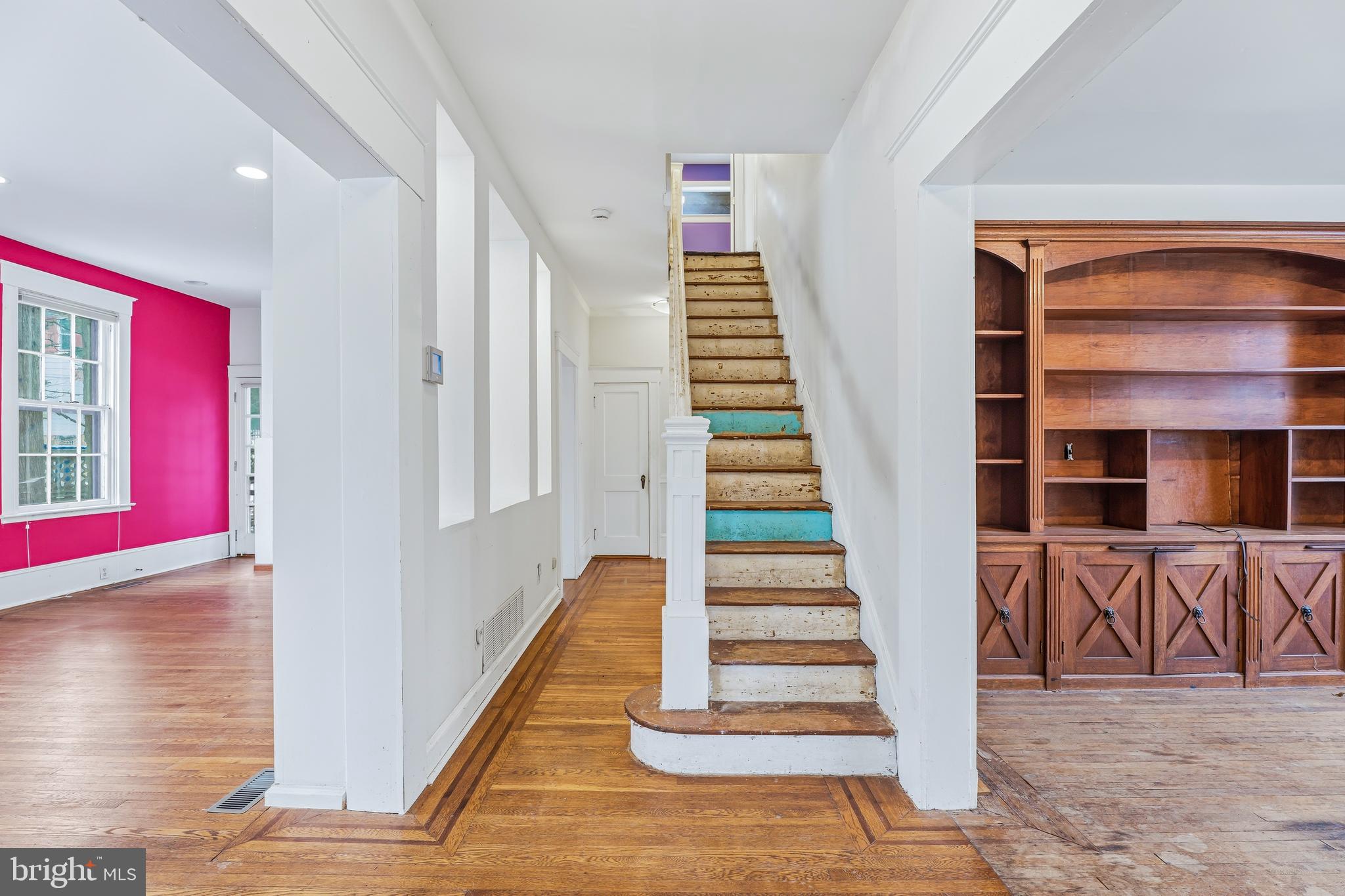 2205 Arden Road Baltimore, MD 21209 - Photo 4 of 30 Entryway