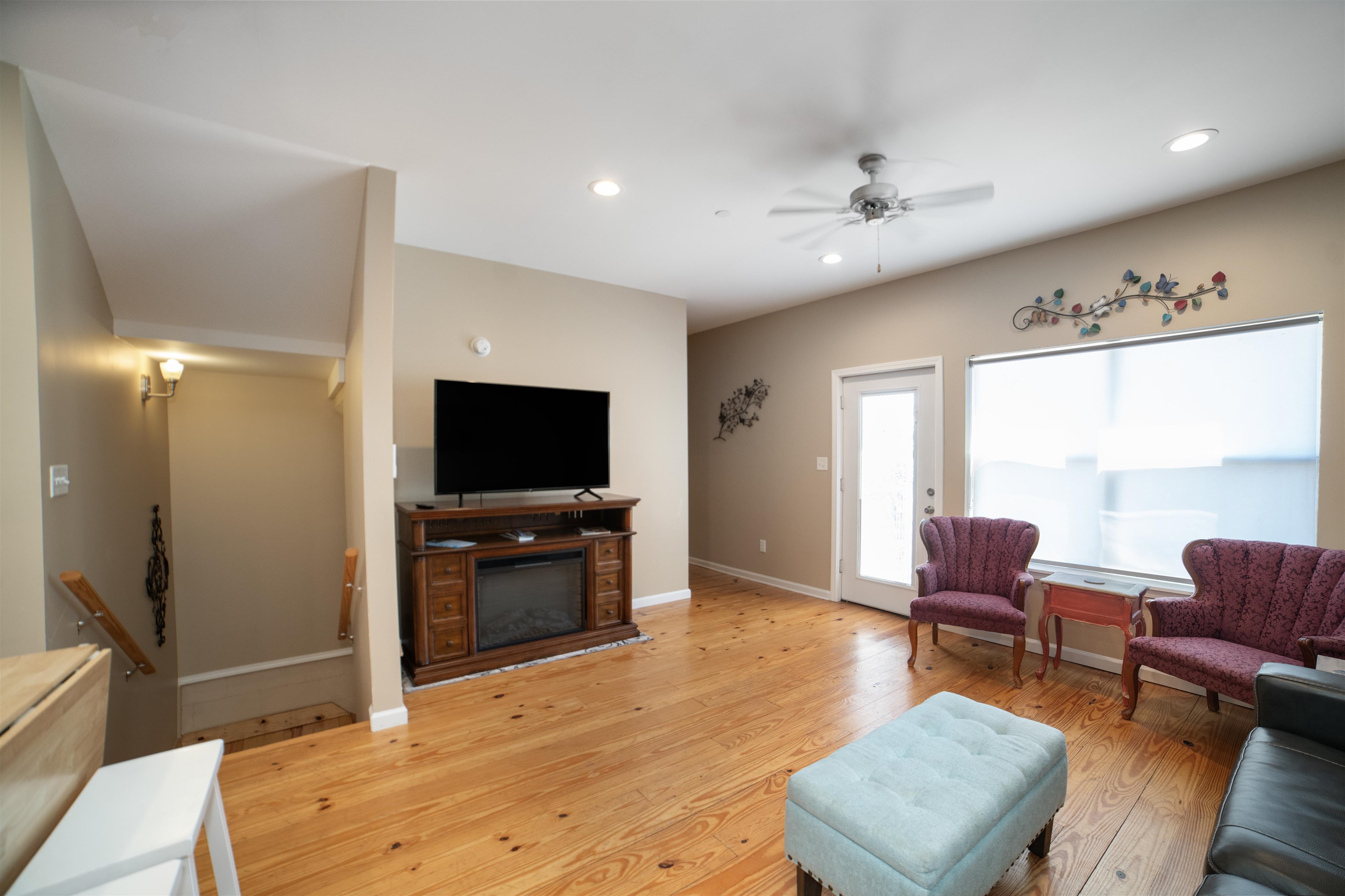 55 North Warren Street, Unit 3 Mobile, AL 36602 - Photo 7 of 22 Living Room