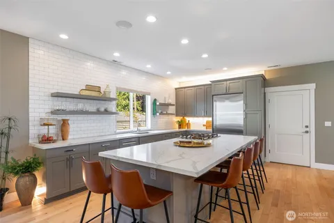 $1,225,000 | 6916 Flora Avenue South, Seattle, WA 98108